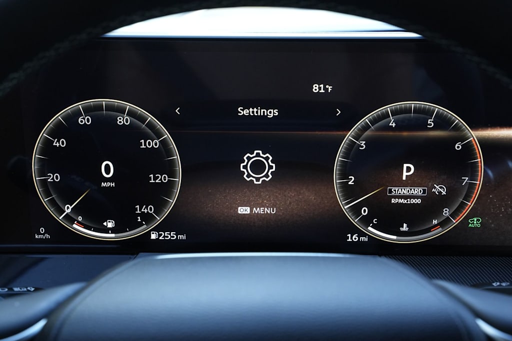 Thumbnail: 2026 INFINITI QX80 - 17