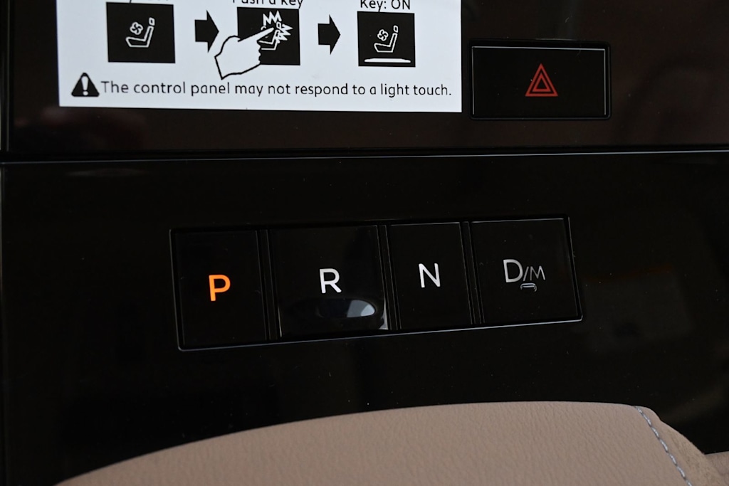 Thumbnail: 2026 INFINITI QX80 - 26