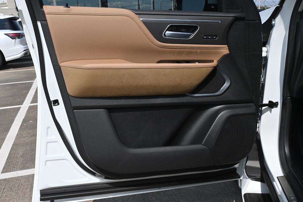 Thumbnail: 2026 INFINITI QX80 - 27