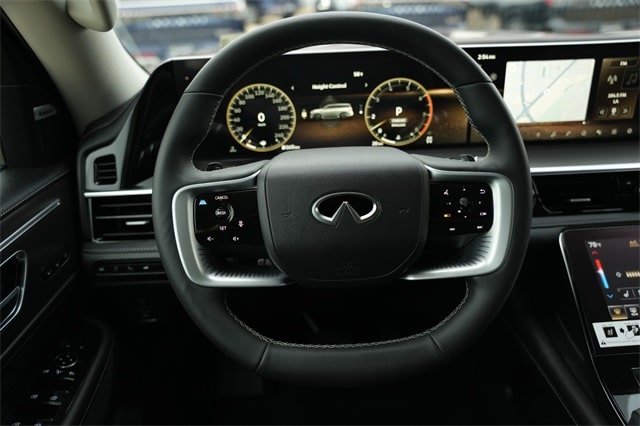 2025 INFINITI QX80 Luxe 10