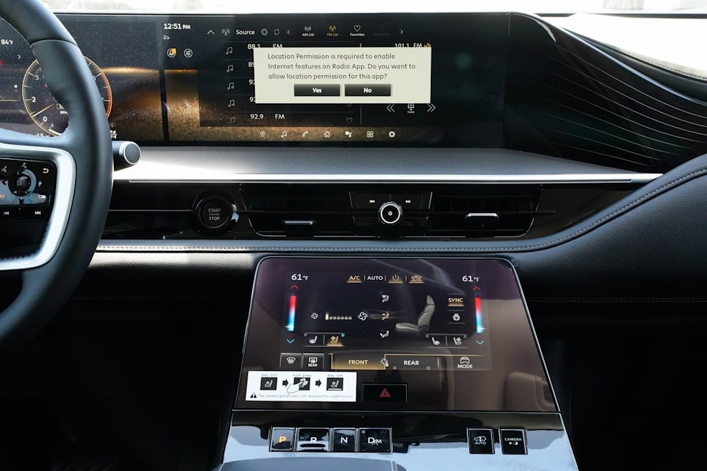 Thumbnail: 2025 INFINITI QX80 - 15