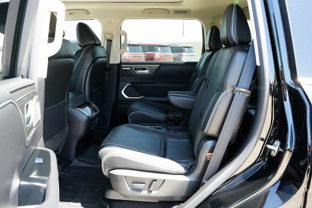 Thumbnail: 2025 INFINITI QX80 - 13