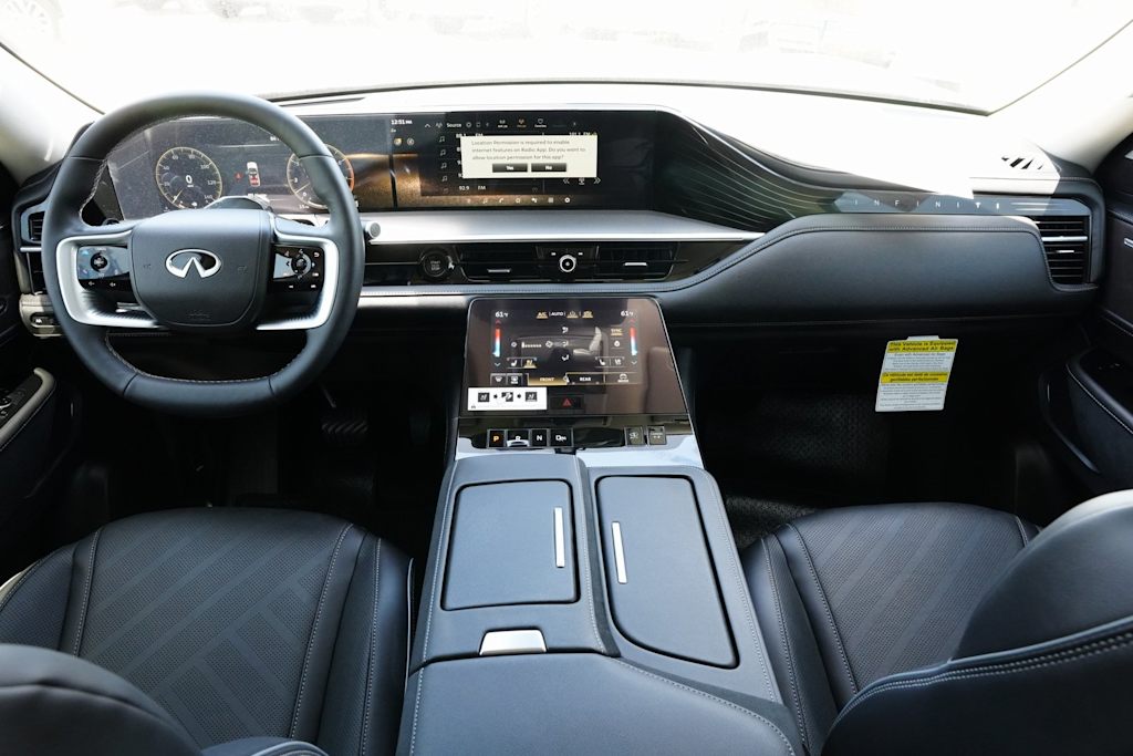 Thumbnail: 2025 INFINITI QX80 - 2