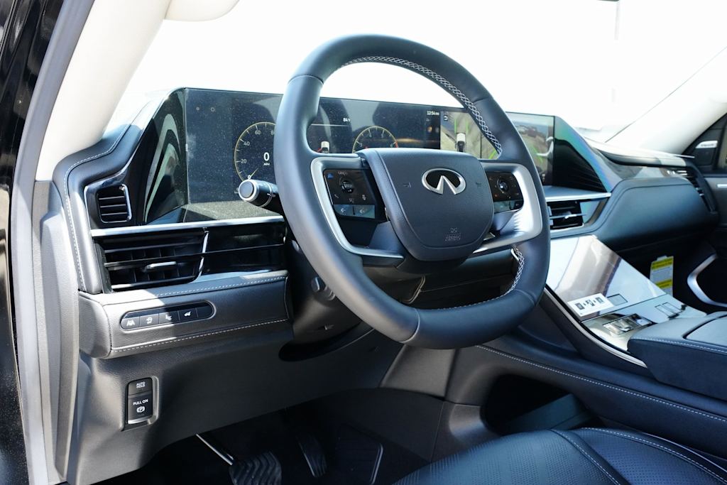 Thumbnail: 2025 INFINITI QX80 - 14