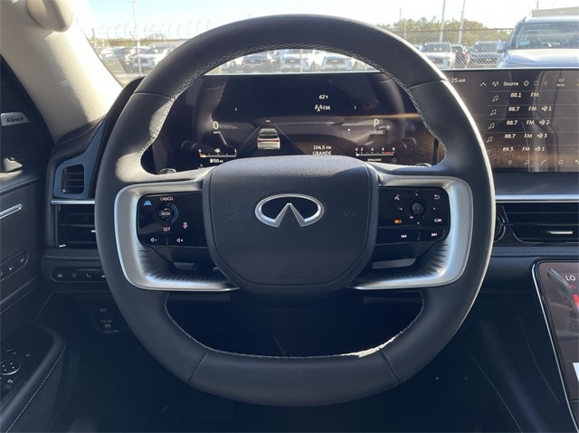 2025 INFINITI QX80 Luxe 9