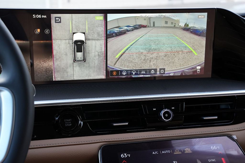 Thumbnail: 2026 INFINITI QX80 - 23