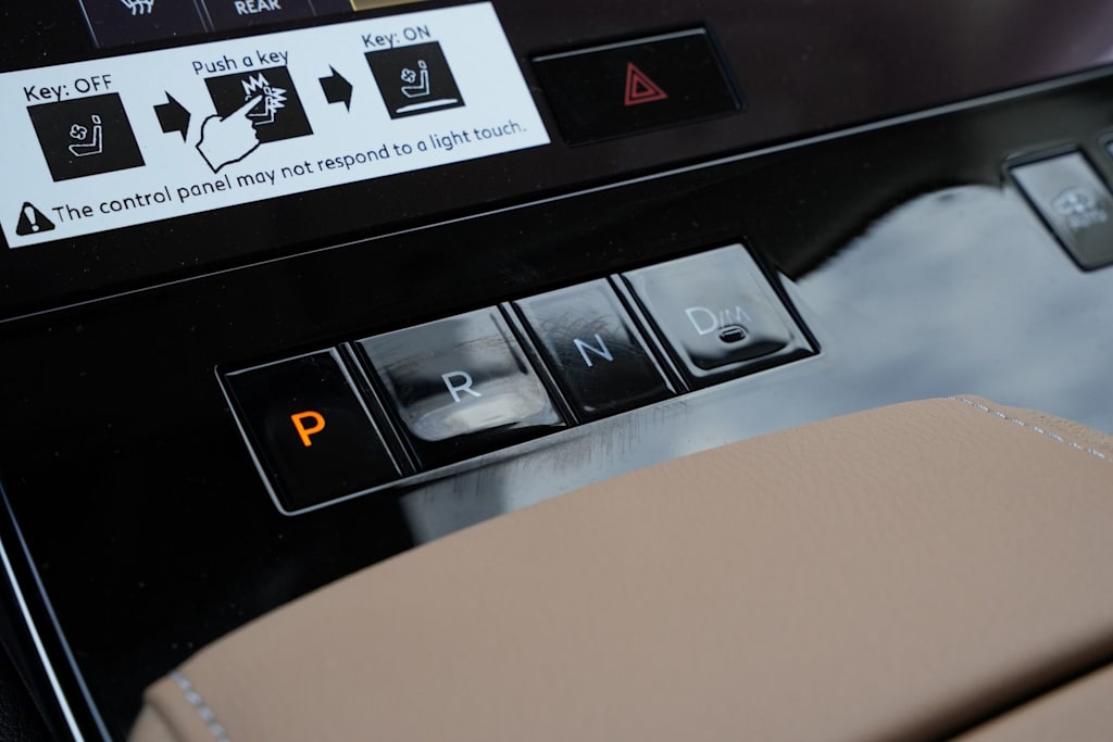 Thumbnail: 2026 INFINITI QX80 - 24