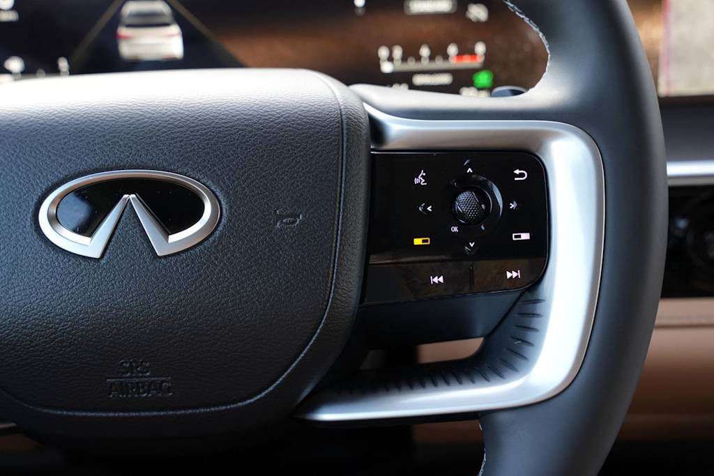 Thumbnail: 2026 INFINITI QX80 - 22