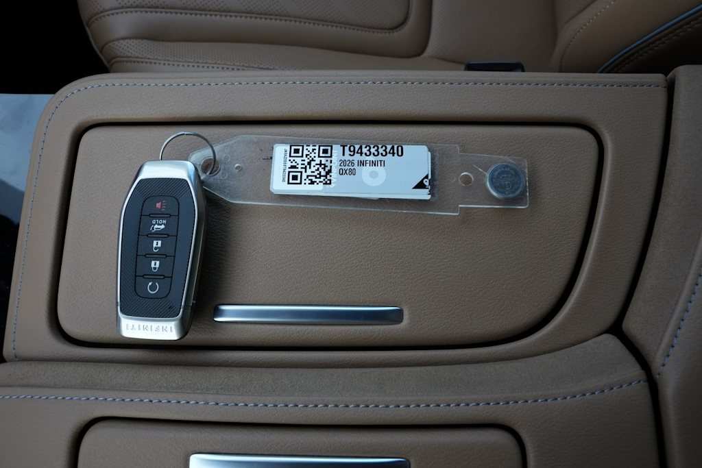 Thumbnail: 2026 INFINITI QX80 - 28