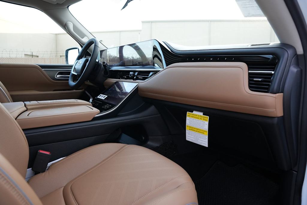 Thumbnail: 2026 INFINITI QX80 - 15