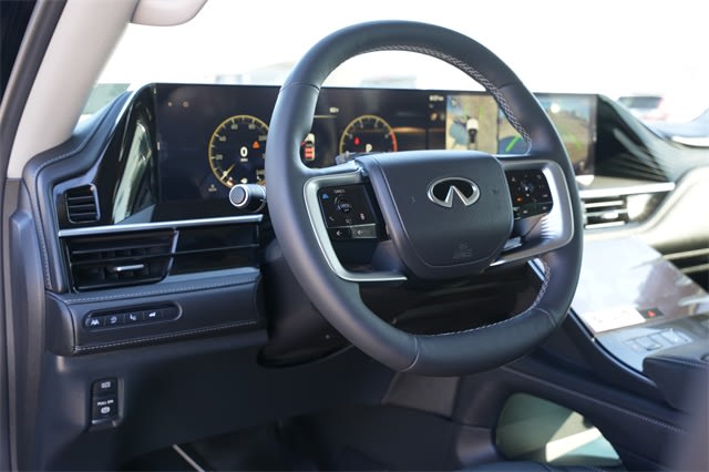 2025 INFINITI QX80 Luxe 12