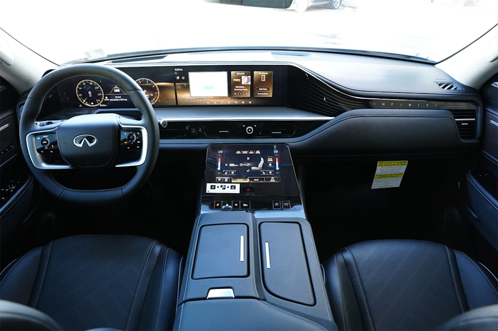 Thumbnail: 2025 INFINITI QX80 - 2