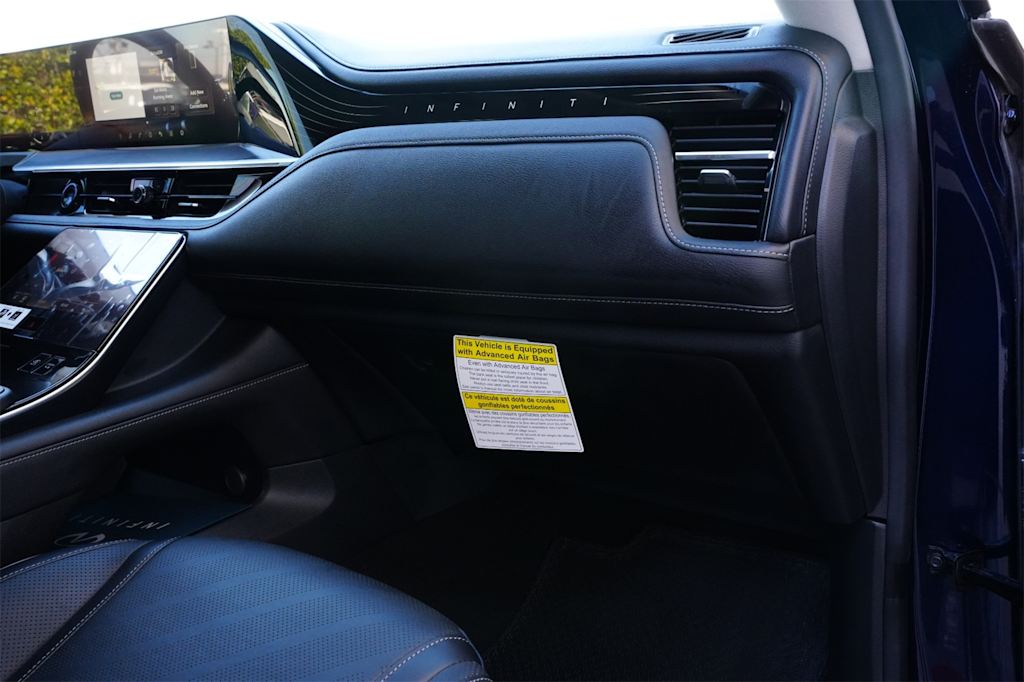Thumbnail: 2025 INFINITI QX80 - 27
