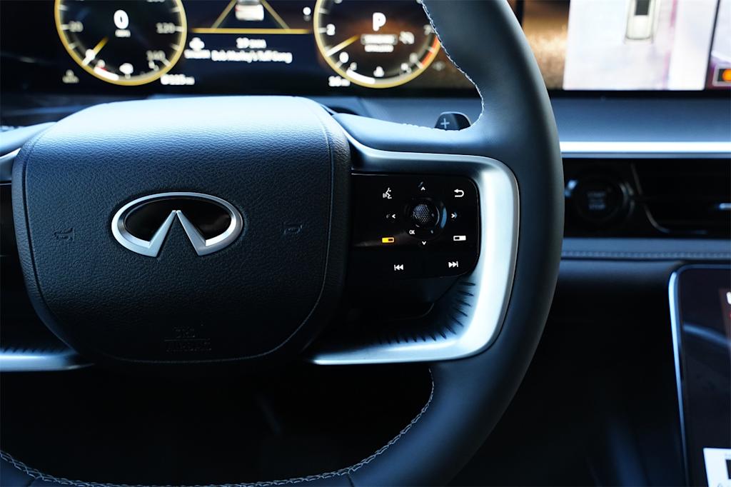 Thumbnail: 2025 INFINITI QX80 - 22