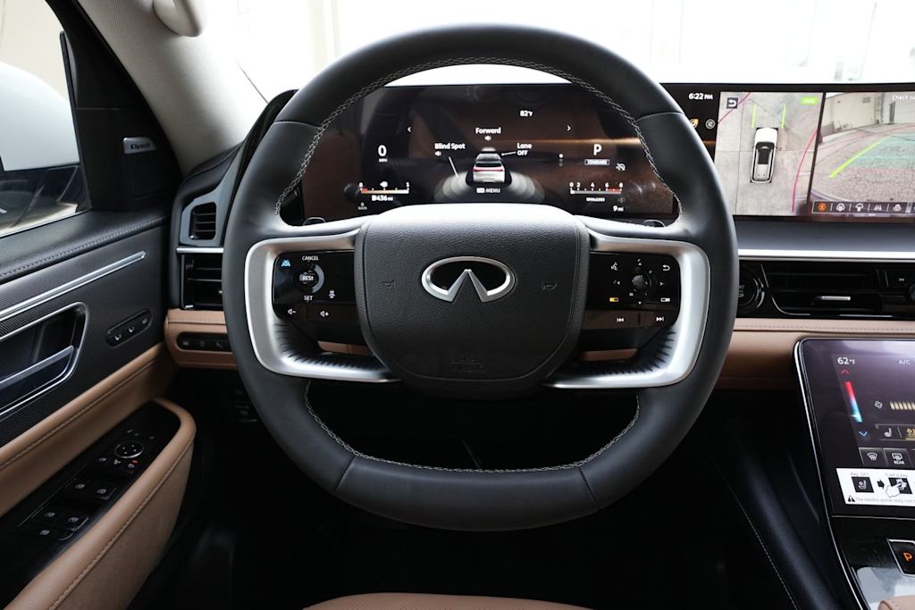 Thumbnail: 2026 INFINITI QX80 - 9