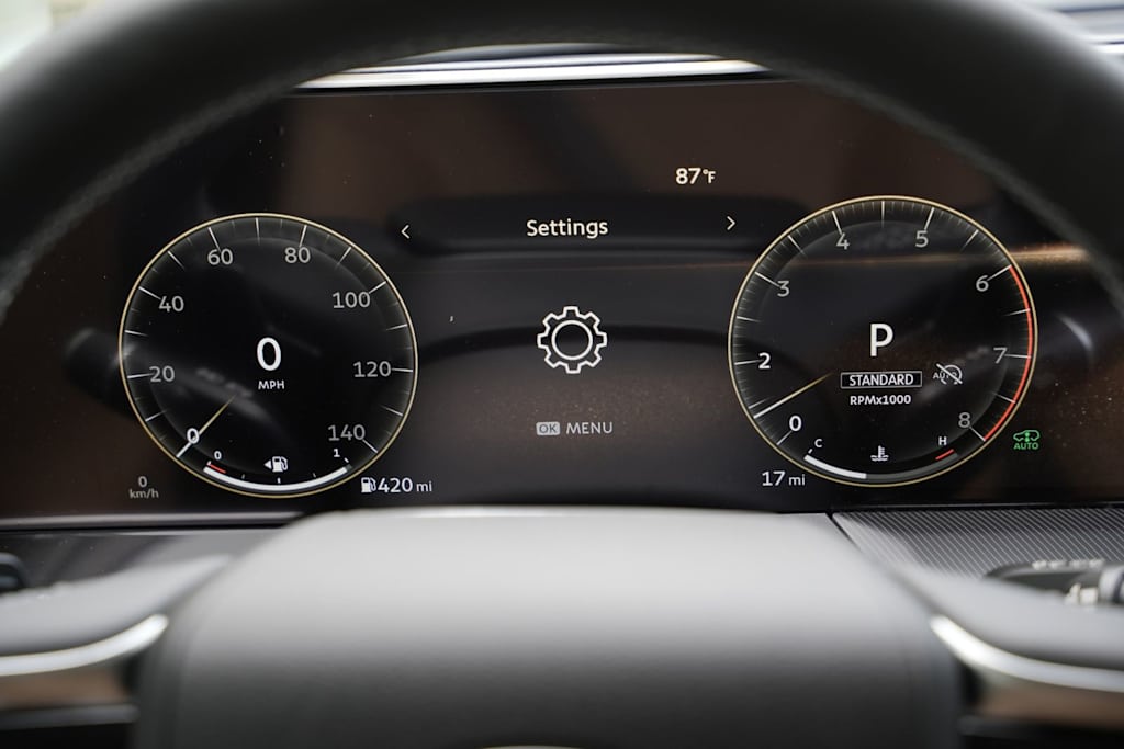 Thumbnail: 2026 INFINITI QX80 - 16