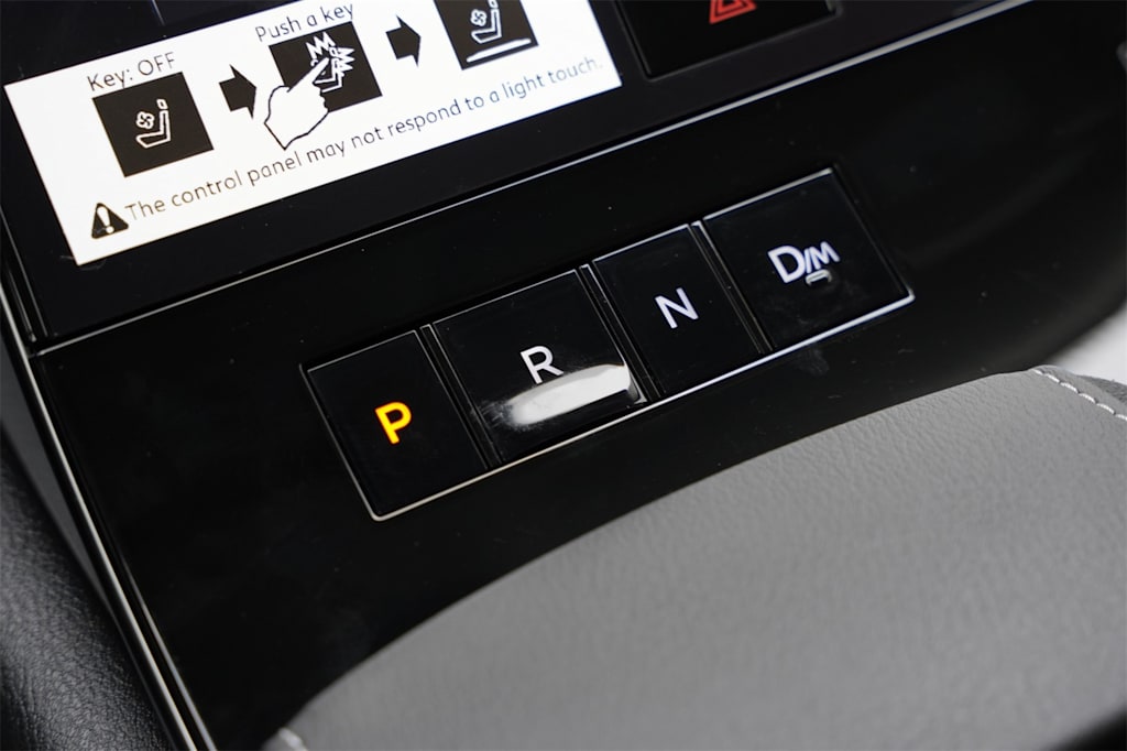 Thumbnail: 2025 INFINITI QX80 - 18