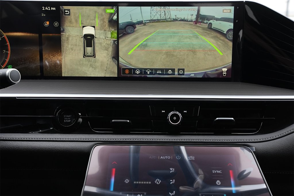 Thumbnail: 2025 INFINITI QX80 - 24