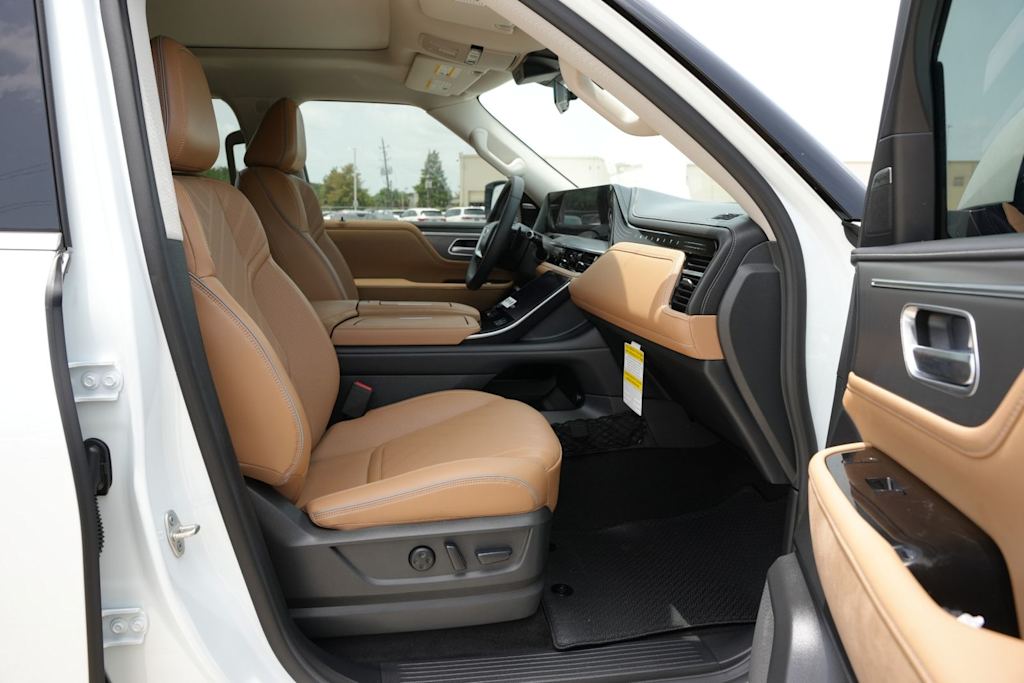 Thumbnail: 2026 INFINITI QX80 - 10