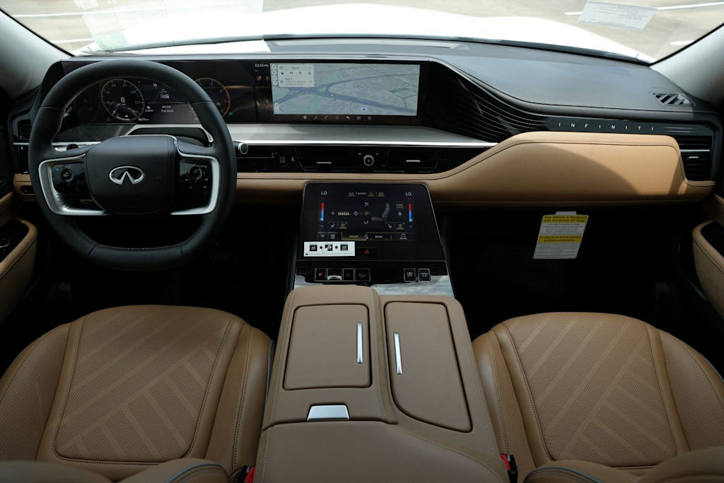 Thumbnail: 2026 INFINITI QX80 - 2