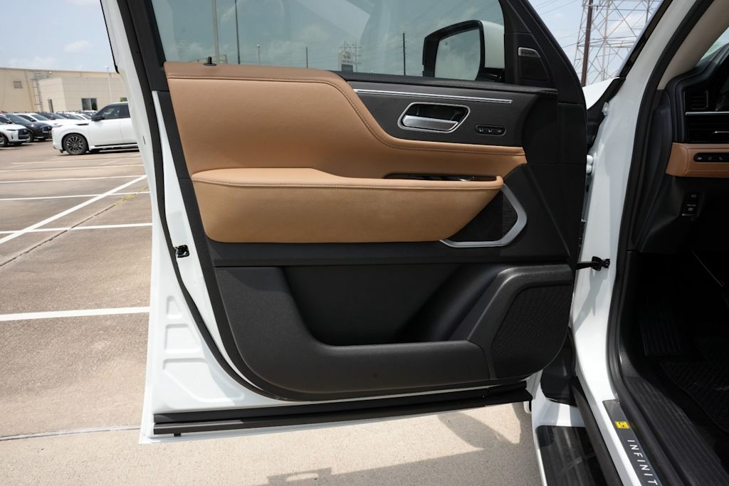 Thumbnail: 2026 INFINITI QX80 - 24