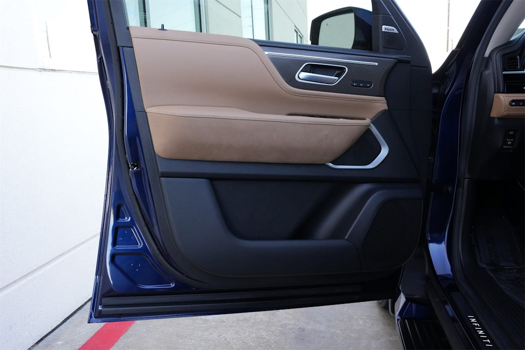 Thumbnail: 2025 INFINITI QX80 - 26