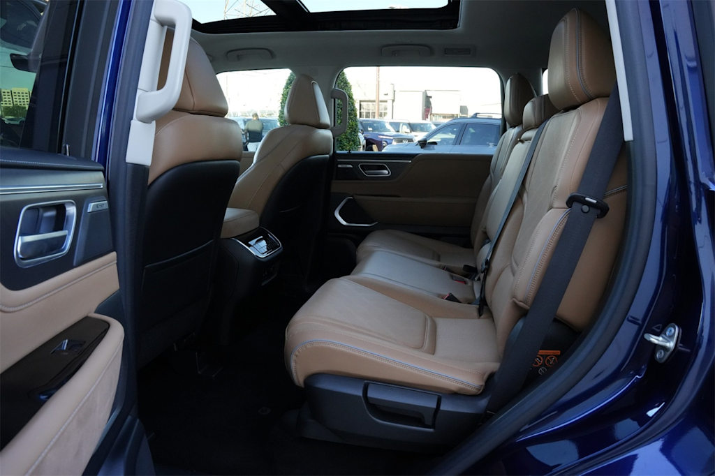 Thumbnail: 2025 INFINITI QX80 - 13