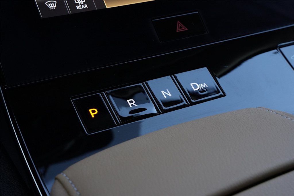 Thumbnail: 2025 INFINITI QX80 - 25