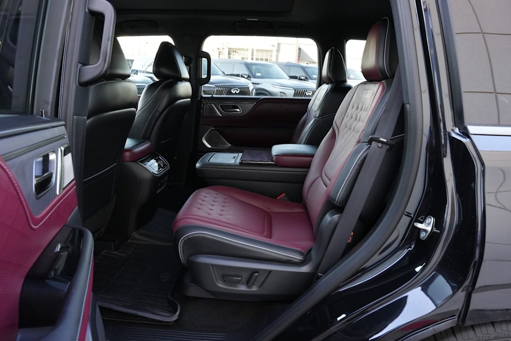 Thumbnail: 2026 INFINITI QX80 - 13