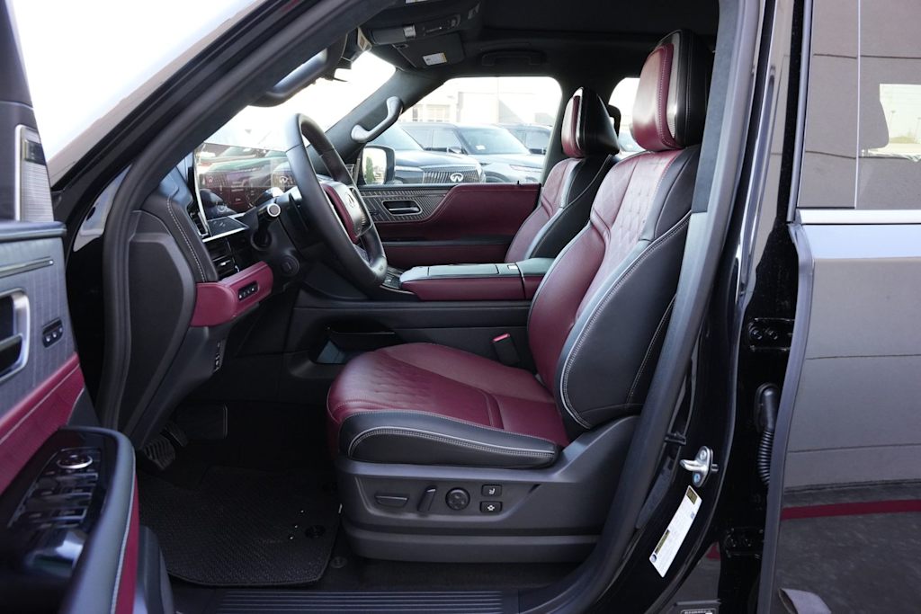 Thumbnail: 2026 INFINITI QX80 - 11