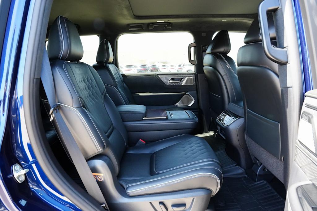 2025 INFINITI QX80 Autograph 25