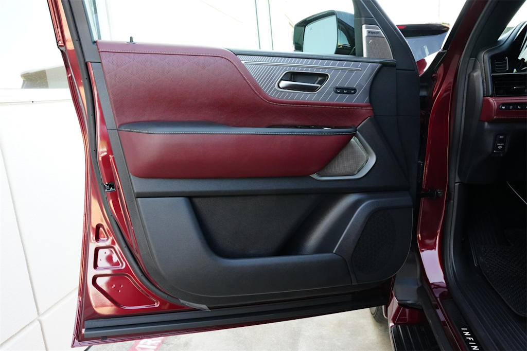 2025 INFINITI QX80 Autograph 25