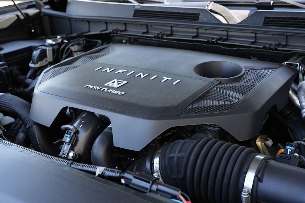 Thumbnail: 2026 INFINITI QX80 - 9