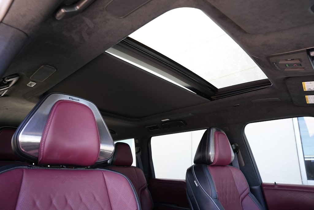 Thumbnail: 2026 INFINITI QX80 - 27