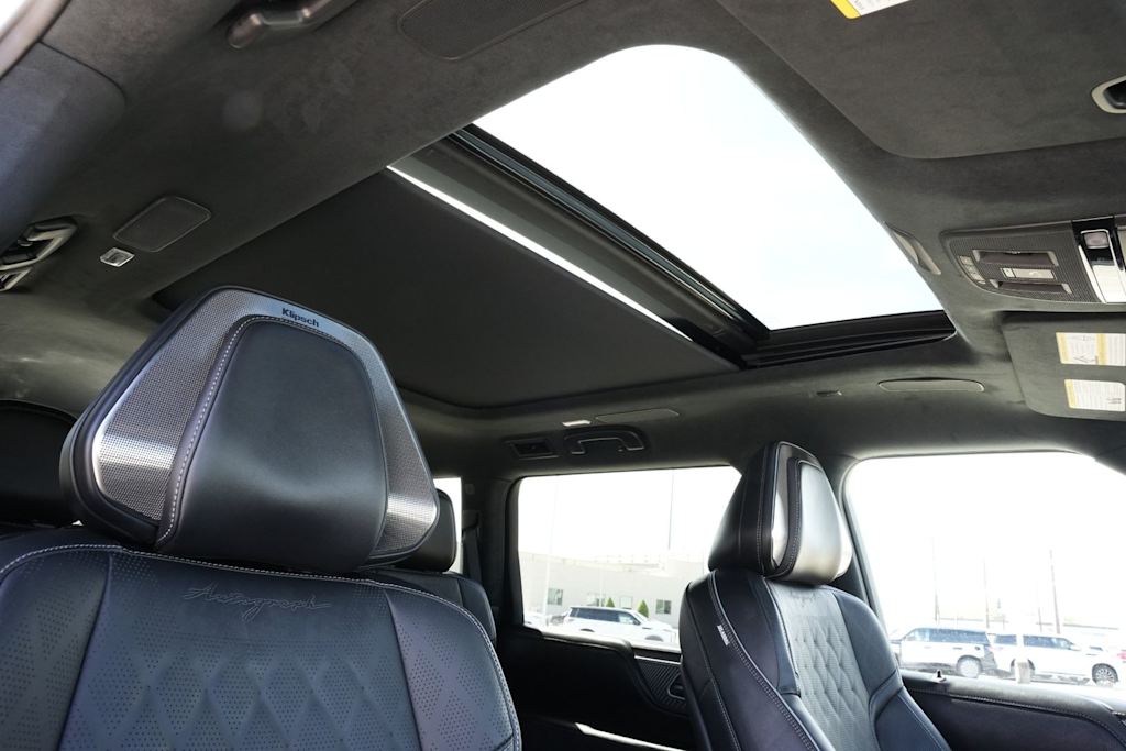Thumbnail: 2026 INFINITI QX80 - 27