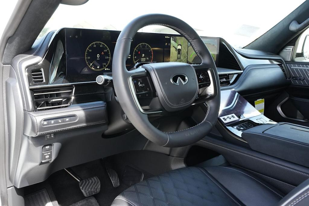 Thumbnail: 2026 INFINITI QX80 - 13