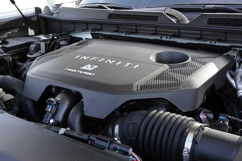 Thumbnail: 2026 INFINITI QX80 - 8