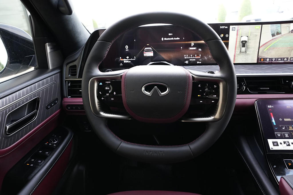 Thumbnail: 2026 INFINITI QX80 - 10