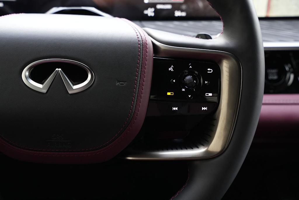 Thumbnail: 2026 INFINITI QX80 - 22