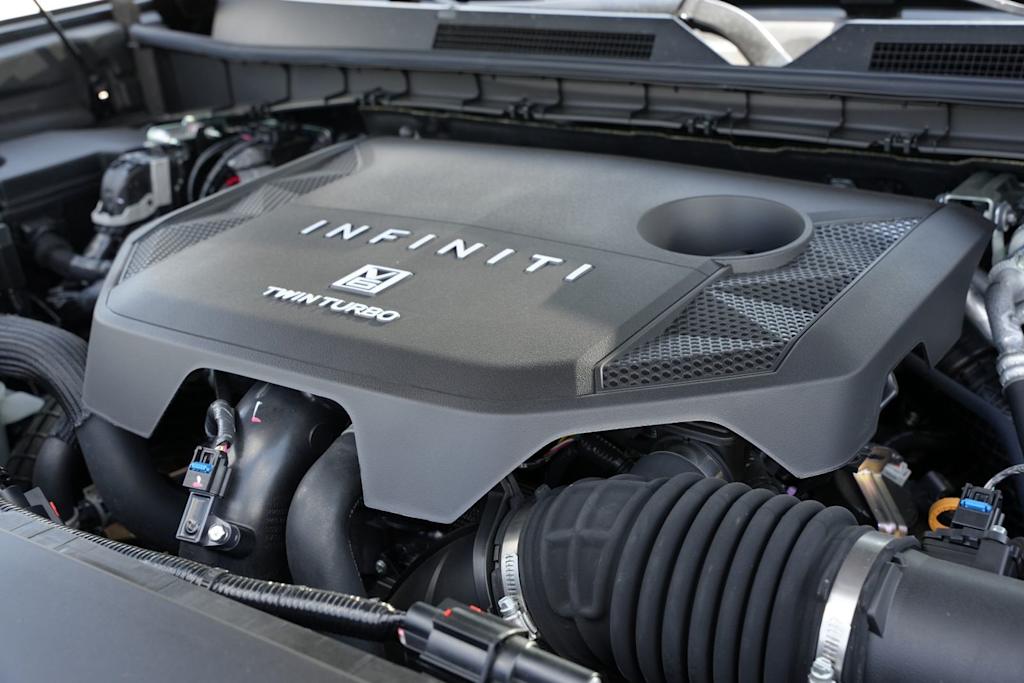 Thumbnail: 2027 INFINITI QX80 - 9