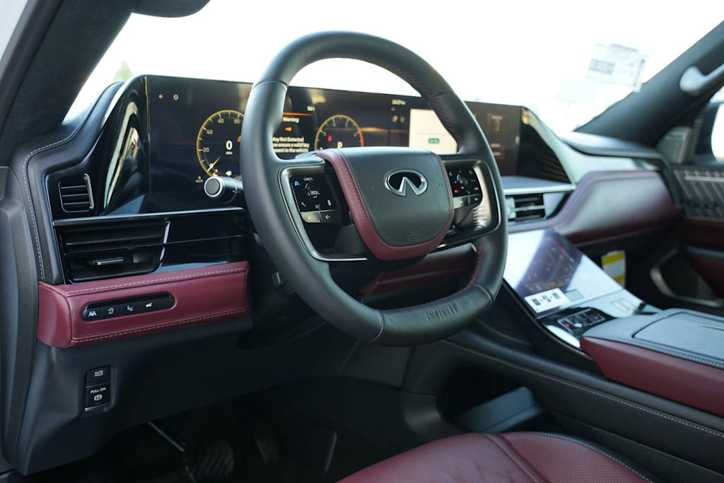 Thumbnail: 2026 INFINITI QX80 - 14