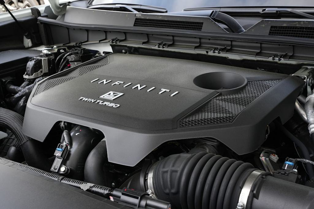 Thumbnail: 2026 INFINITI QX80 - 9
