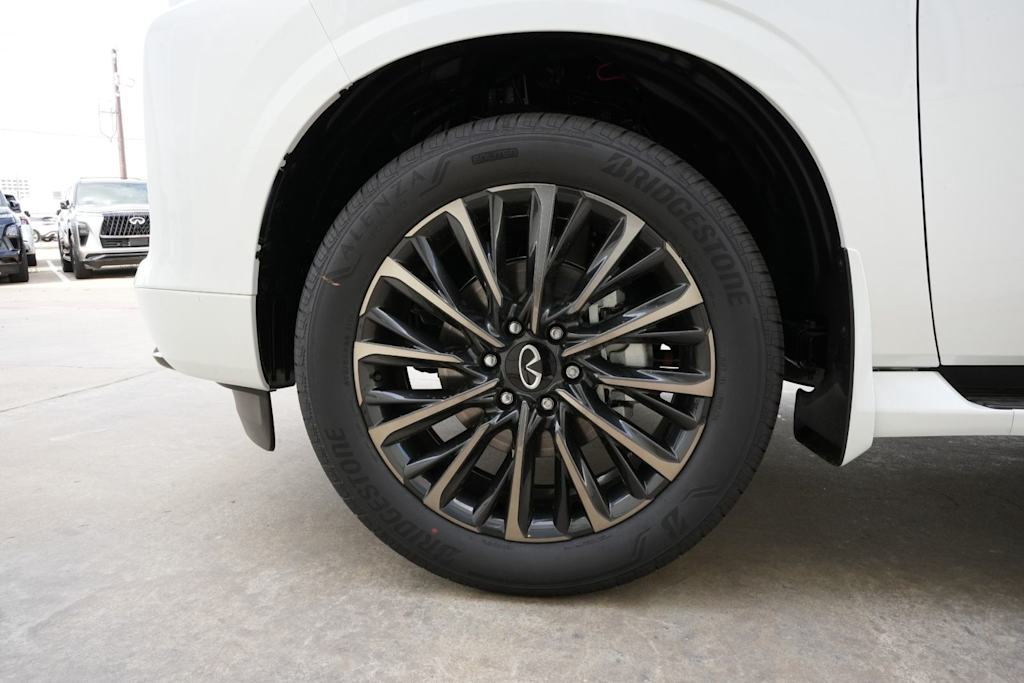Thumbnail: 2026 INFINITI QX80 - 8