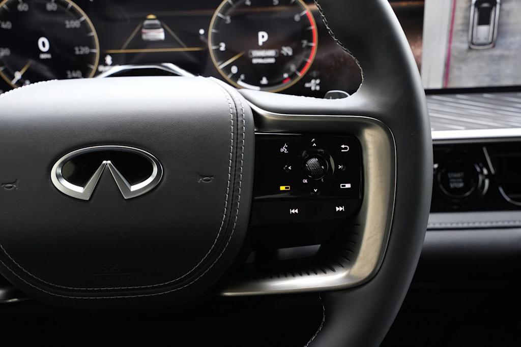Thumbnail: 2026 INFINITI QX80 - 22