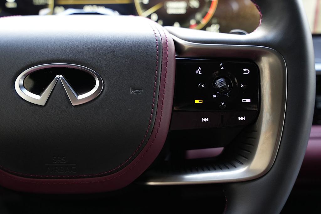 Thumbnail: 2026 INFINITI QX80 - 21