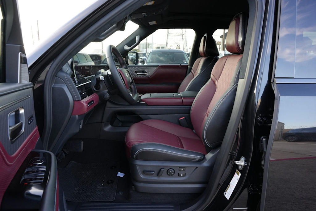 Thumbnail: 2027 INFINITI QX80 - 10