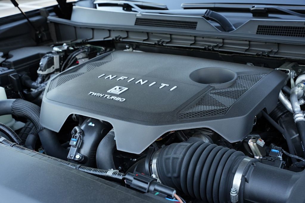 Thumbnail: 2026 INFINITI QX80 - 9