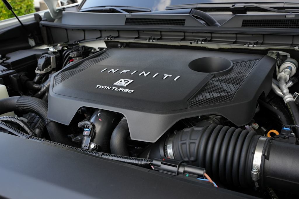 Thumbnail: 2026 INFINITI QX80 - 8