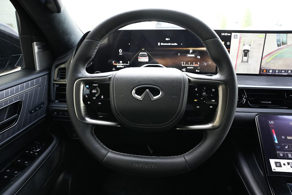 Thumbnail: 2026 INFINITI QX80 - 10