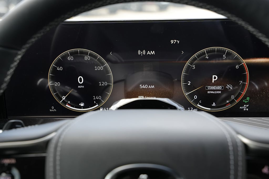 Thumbnail: 2026 INFINITI QX80 - 15